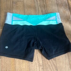 Lululemon Athletica Athletic Shorts Black and Green. Reversible